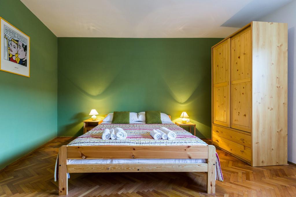 Lavender Apt. W. Balcony In Old Town Zadar Quarto foto